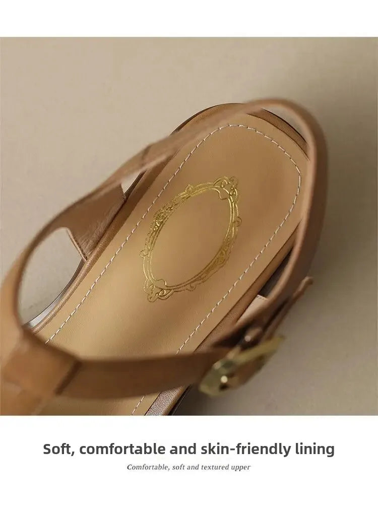 Alluring Pointed-Toe Leather Sandals