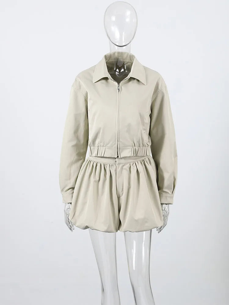 Effortless Autumn Chic Outfit for Women