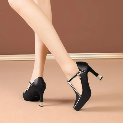 Chic Pointed Toe Platform Heels