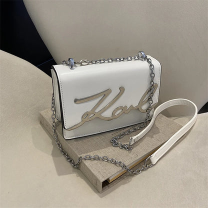 Fashionable Solid Color Crossbody Shoulder Bag Metal Emblem Logo ChainLink Strap Featuring Magnetic Button for Daily Use