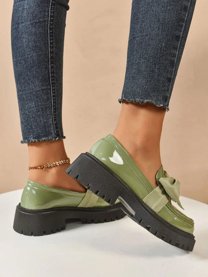 Retro British Style Leather Flats – Butterfly Bow Mid Heel