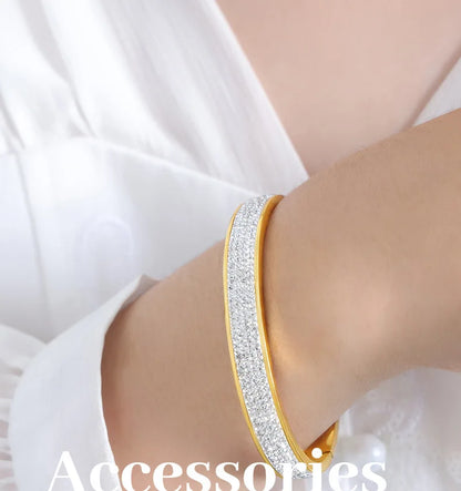Luxury Non-Fading Buckle Bracelet for Women