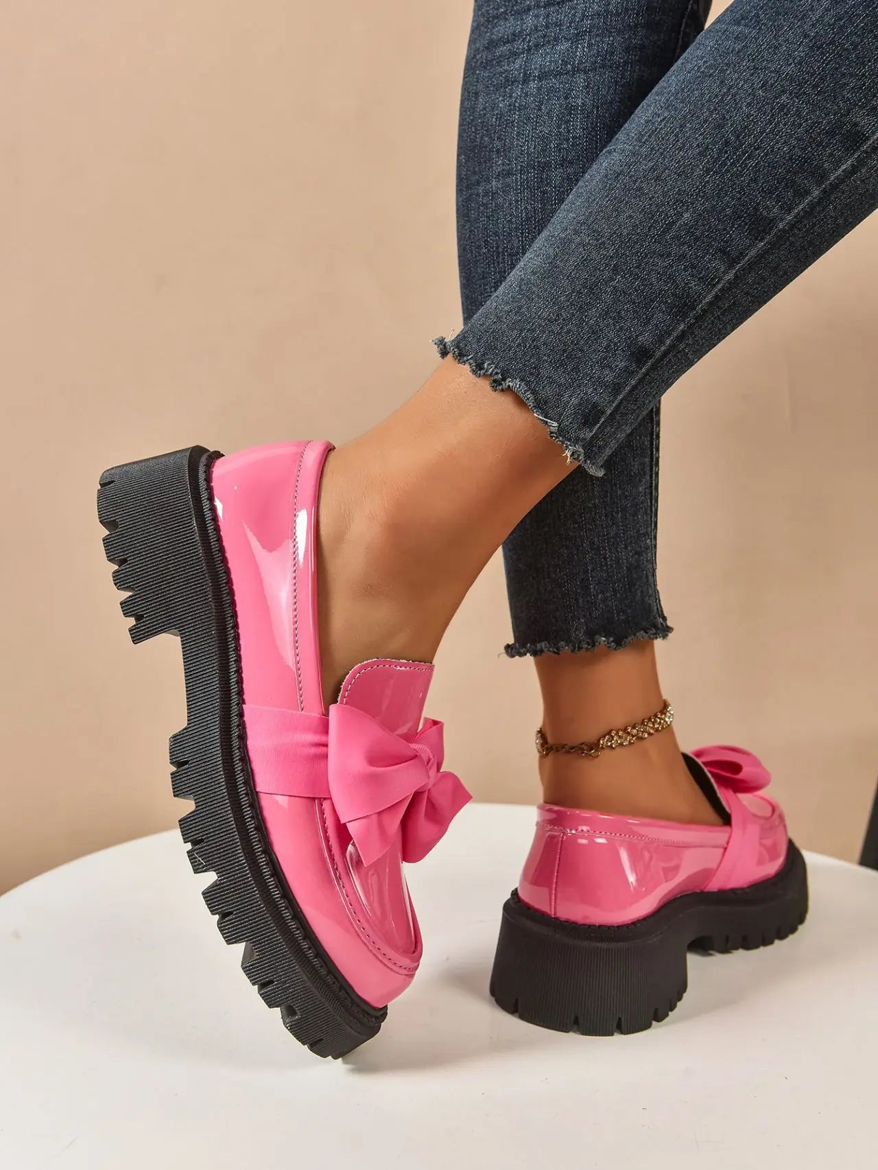 Retro British Style Leather Flats – Butterfly Bow Mid Heel