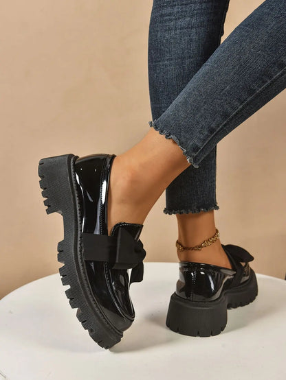 Retro British Style Leather Flats – Butterfly Bow Mid Heel