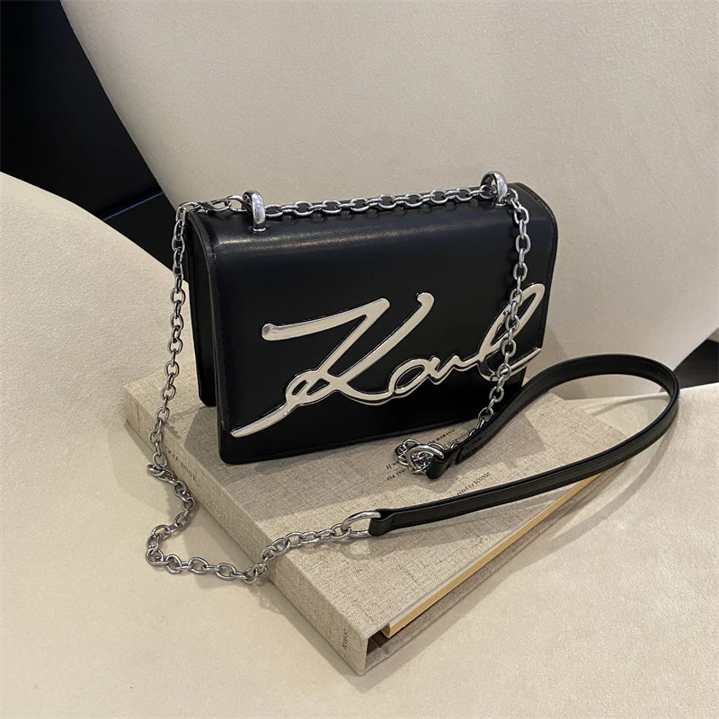 Fashionable Solid Color Crossbody Shoulder Bag Metal Emblem Logo ChainLink Strap Featuring Magnetic Button for Daily Use