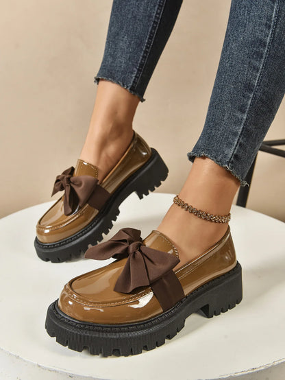 Retro British Style Leather Flats – Butterfly Bow Mid Heel