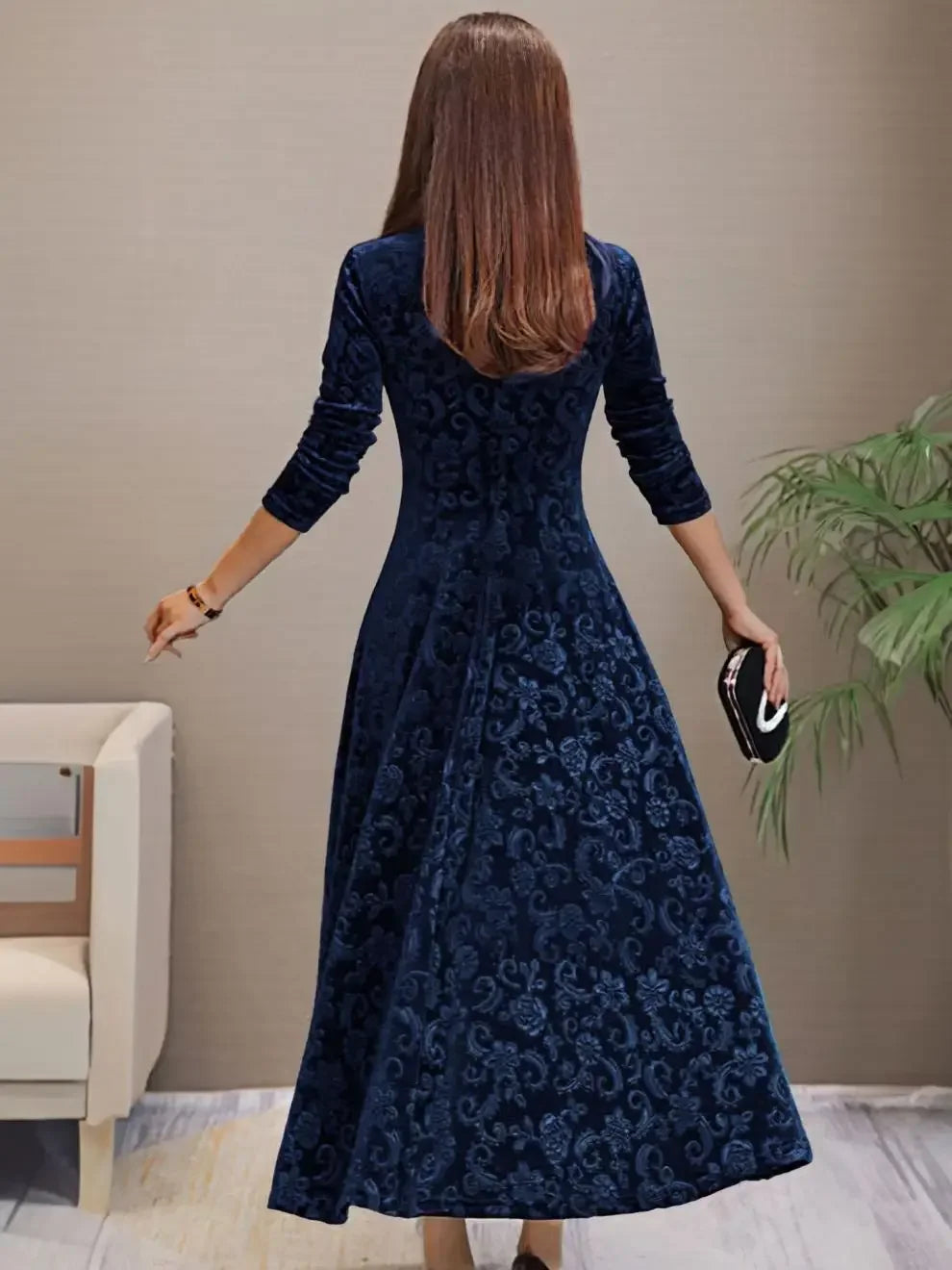 Elegant Velvet Midi Dress – Round Neck Long Sleeve Knee-Length Dress
