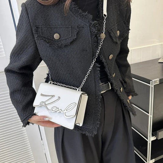 Fashionable Solid Color Crossbody Shoulder Bag Metal Emblem Logo ChainLink Strap Featuring Magnetic Button for Daily Use