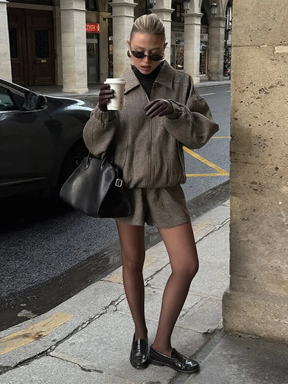 Effortless Autumn Chic Outfit for Women