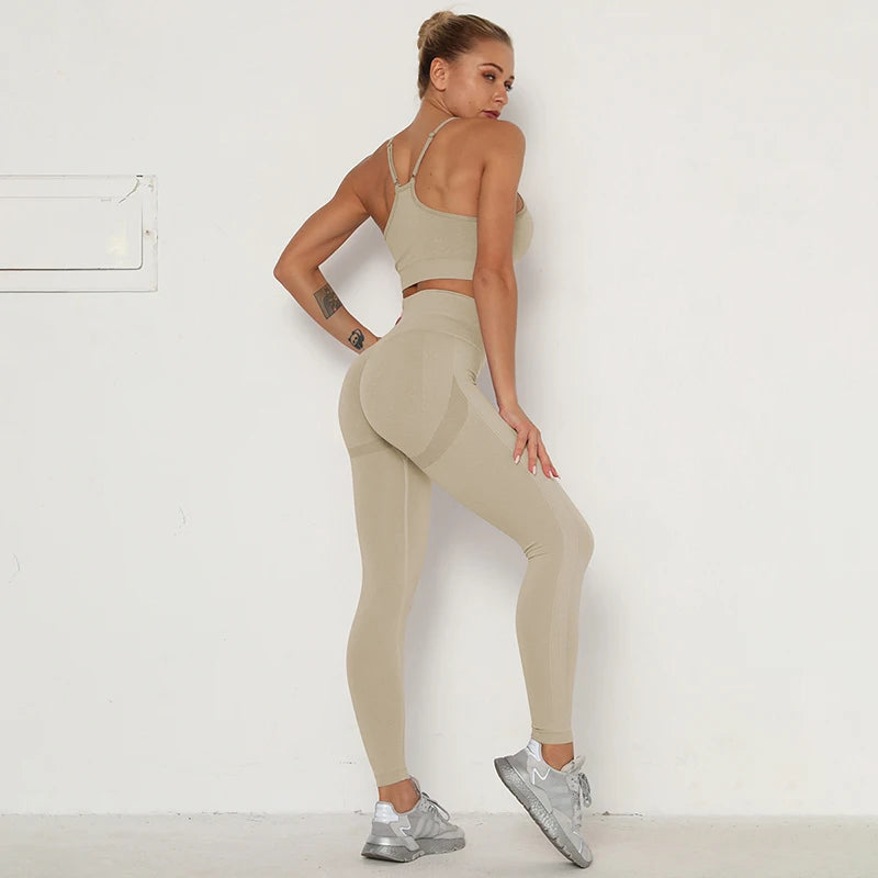 2Pcs Seamless Gym Sets Fitness Sports Suits Womens Clothing High Waist Booty Leggings Sports Bra Running Athletic Wear Yoga Sets