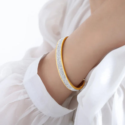 Luxury Non-Fading Buckle Bracelet for Women