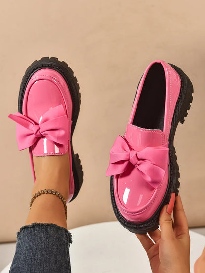 Retro British Style Leather Flats – Butterfly Bow Mid Heel