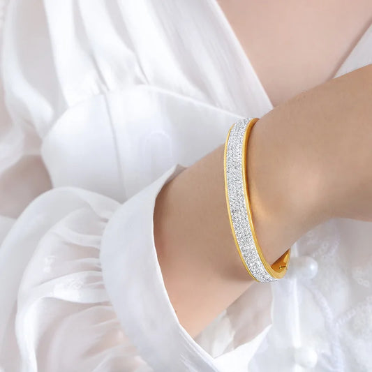 Luxury Non-Fading Buckle Bracelet for Women