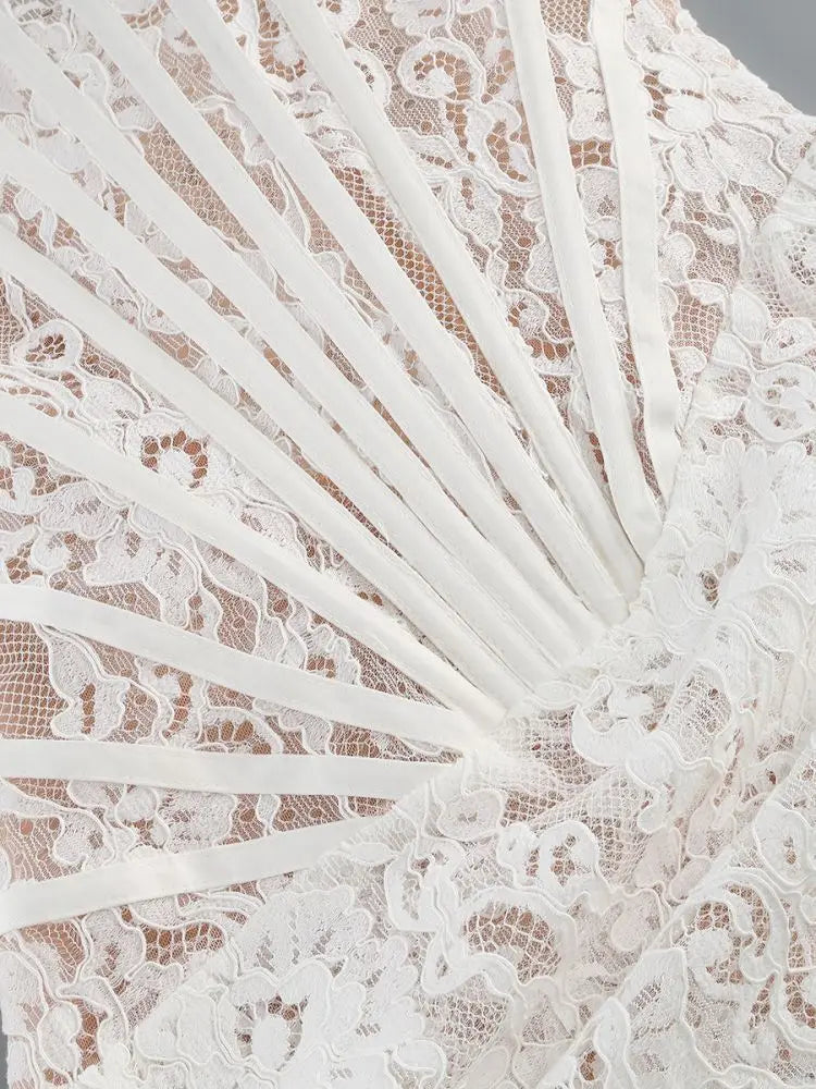 Designer‑Style Strapless Lace Club Dress