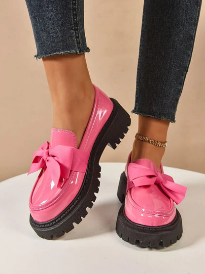 Retro British Style Leather Flats – Butterfly Bow Mid Heel